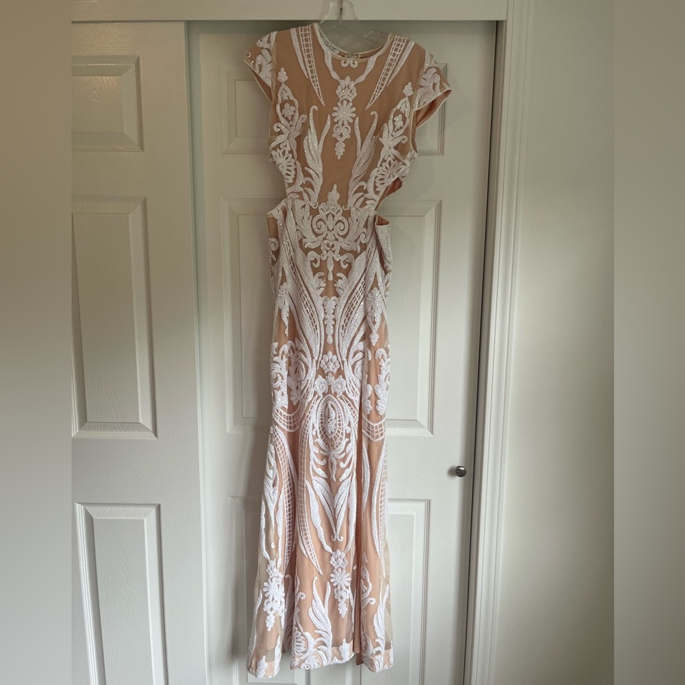 Lulus - Ryse the Label- wedding gown - US size medium